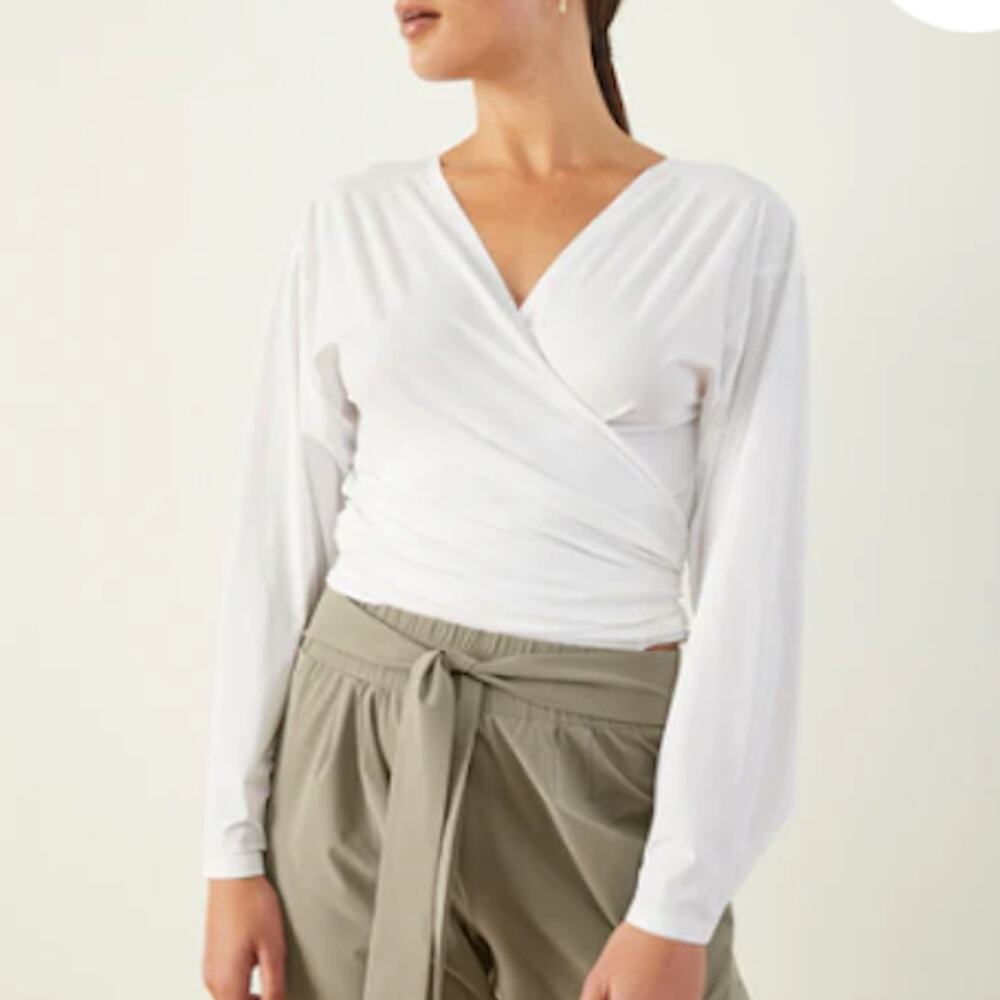 ADAY Thats A Wrap Convertible V-Neck Top Size S White Sustainable Lounge